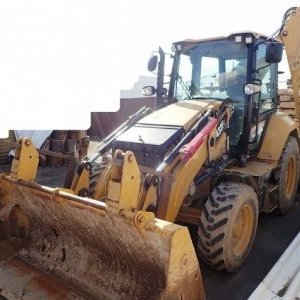 foto CAT 432 backhoe loader with plates