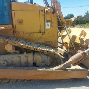 foto 21t CAT D6T dozer ripper