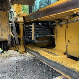 foto CAT 428E backhoe (plates)